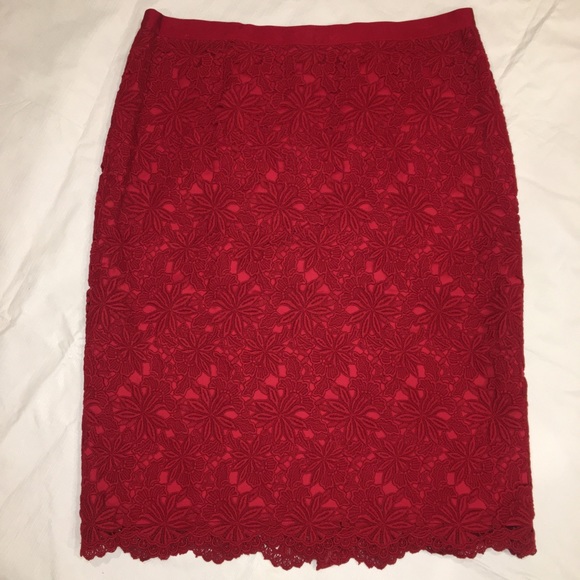 ❤️LACE RIDING RED PENCIL SKIRT NWT❤️NEW & CLASSIC